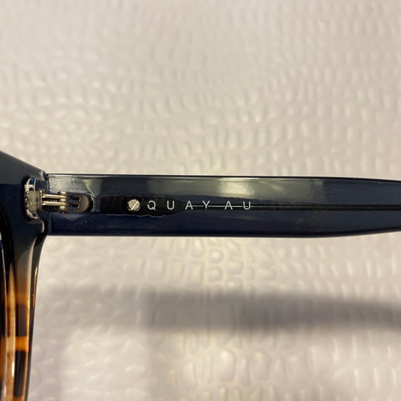 QUAY Australia After hours Sunglasses. Rarely worn in excellent condition. - Picture 2 of 3